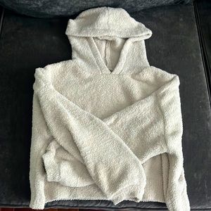 Cute cropped hoodie. Super soft. Never worn.